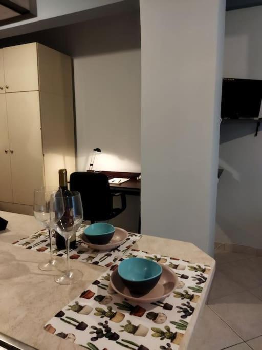Studio In City Center Apartment Kavala Exterior photo